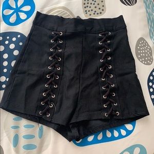 High-Wasted shorts